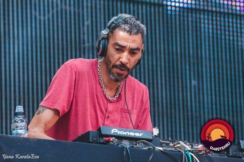 скачать музыку бесплатно