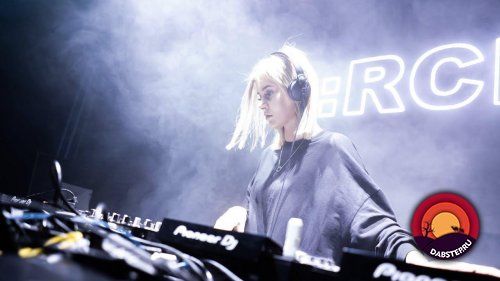 скачать музыку бесплатно